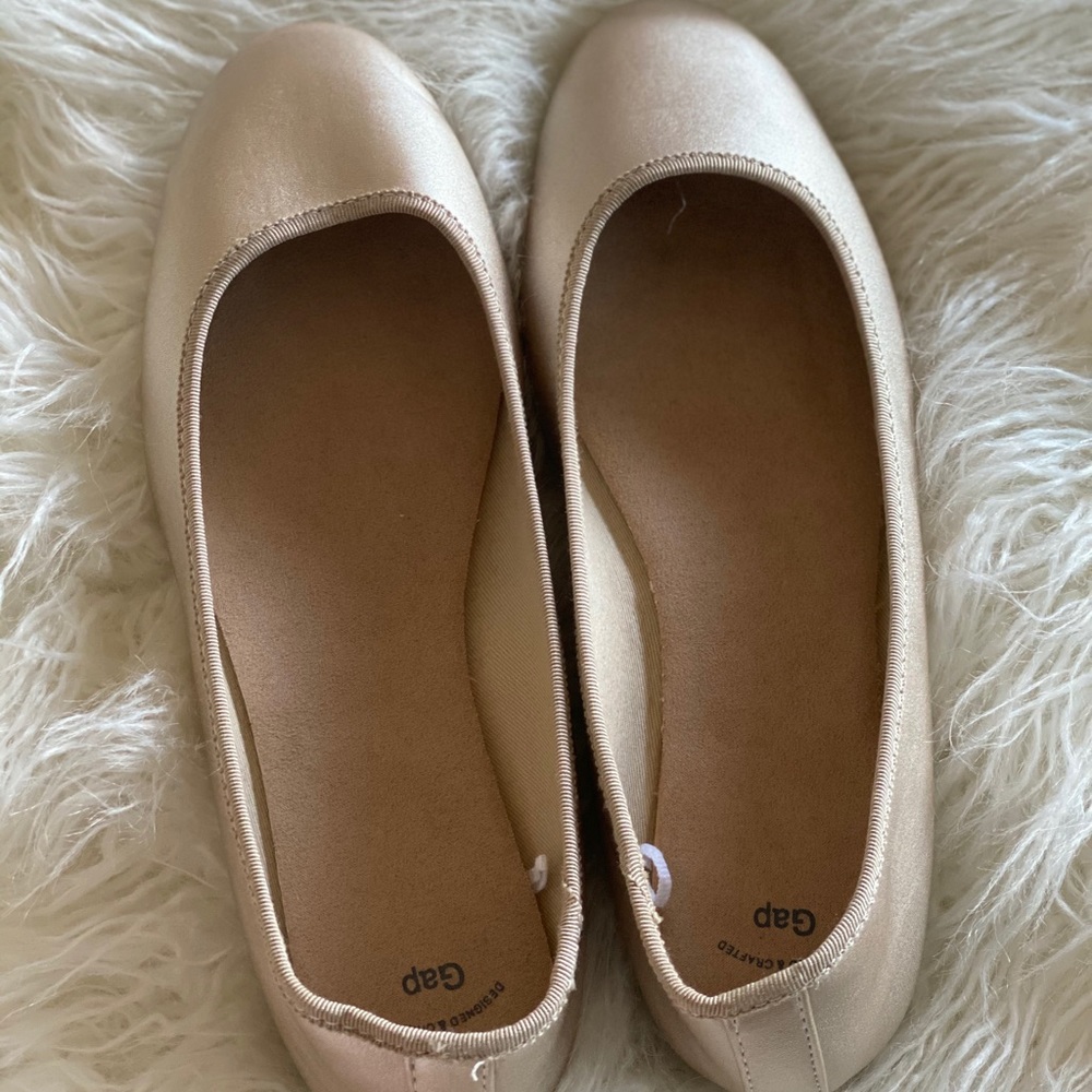 GAP shoes gold metallic champagne ballet flats
